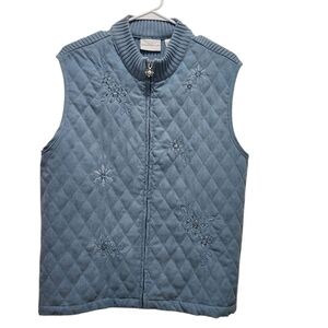 Alfred Dunner Lt Blue Quilted Knit Sweater Vest Zip Up Snowflakes Floral Size 16